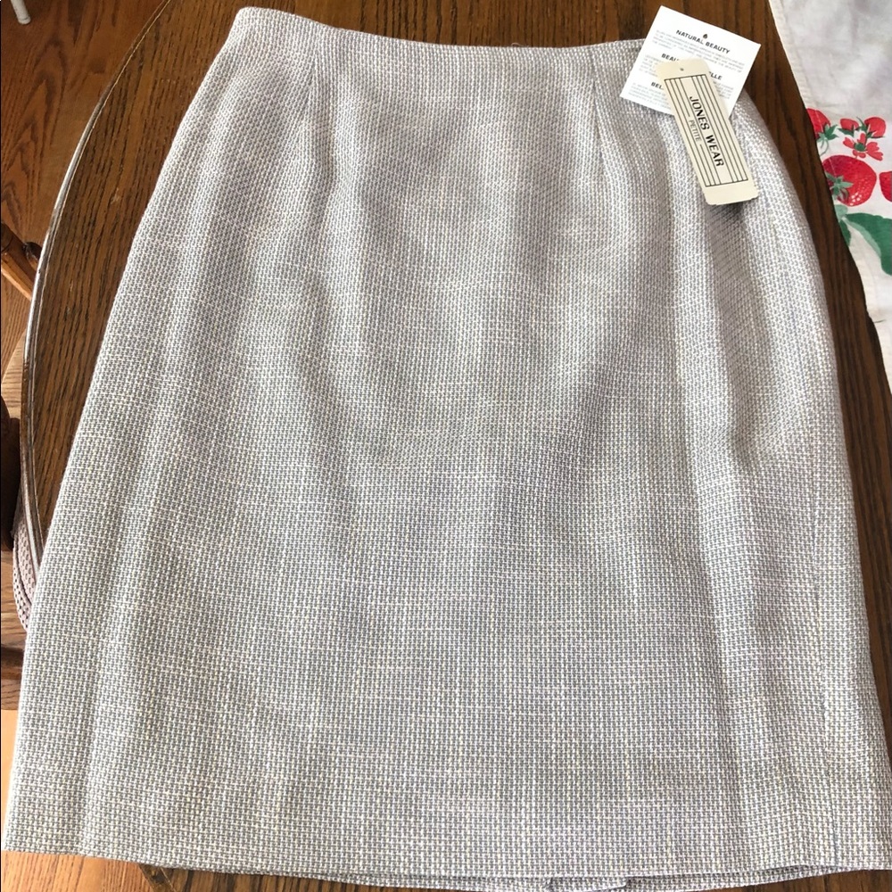 JONES WEAR Grey Skirt - NWT $69